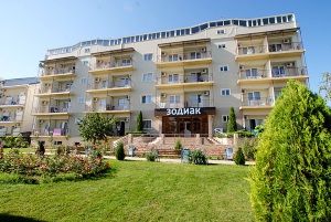 Гостевой дом "Зодиак" (Витязево, пр.Южный 24, 26) Гостевой дом "Зодиак" (Витязево, пр.Южный 24, 26)